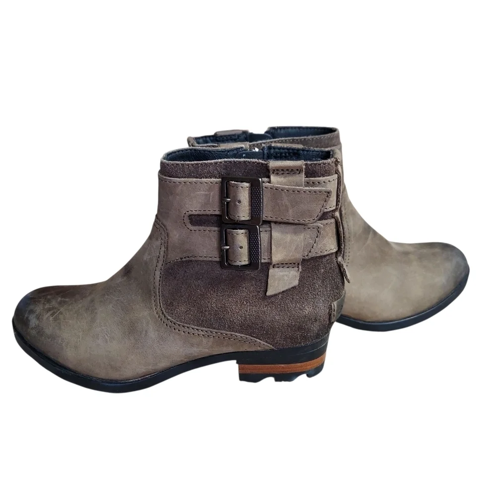 Sorel Lolla Waterproof Leather Suede  Taupe Ankle Boot
